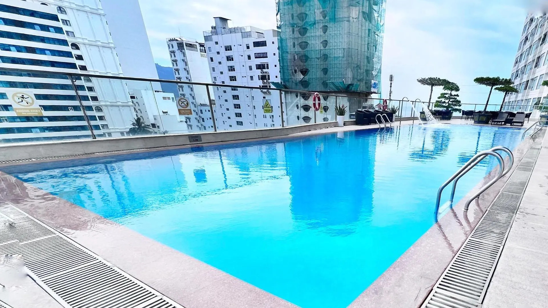 Your Sea Home Nha Trang 0*,